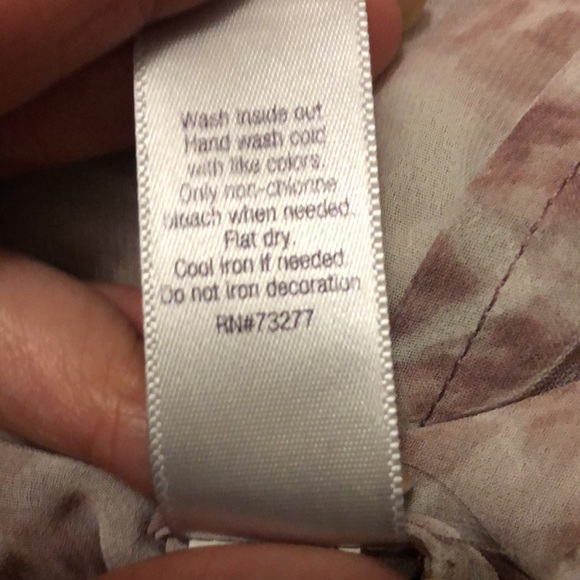 Jennifer Lopez chiffon top - Picture 9 of 9